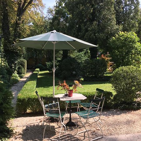 Buda Hills Villa Apartment Budapest Bagian luar foto
