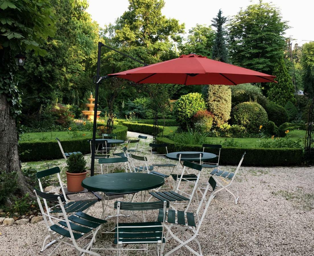 Buda Hills Villa Apartment Budapest Bagian luar foto